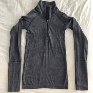 Lululemon Long Sleeve Quarter Zip